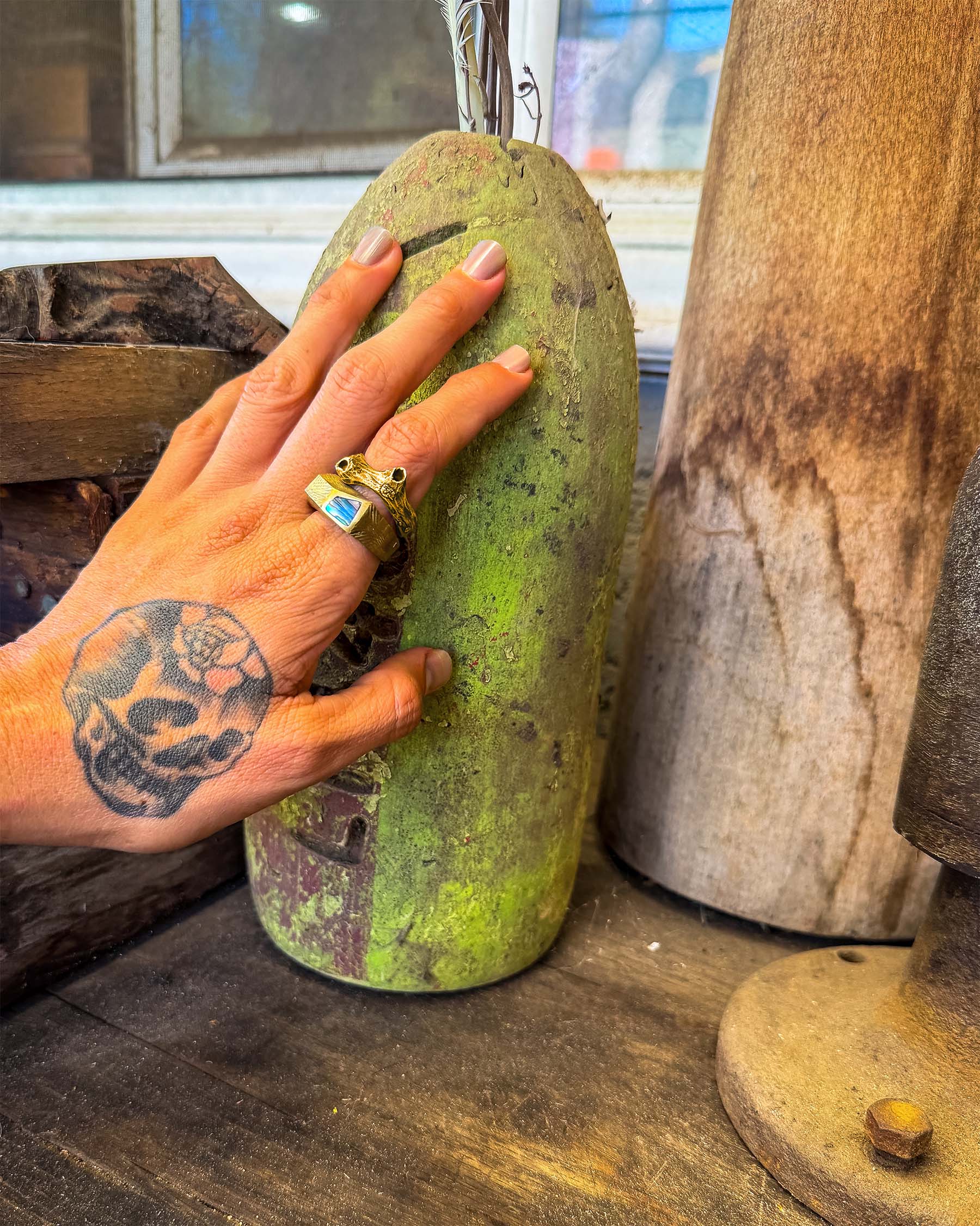 Coral Ring – Brass